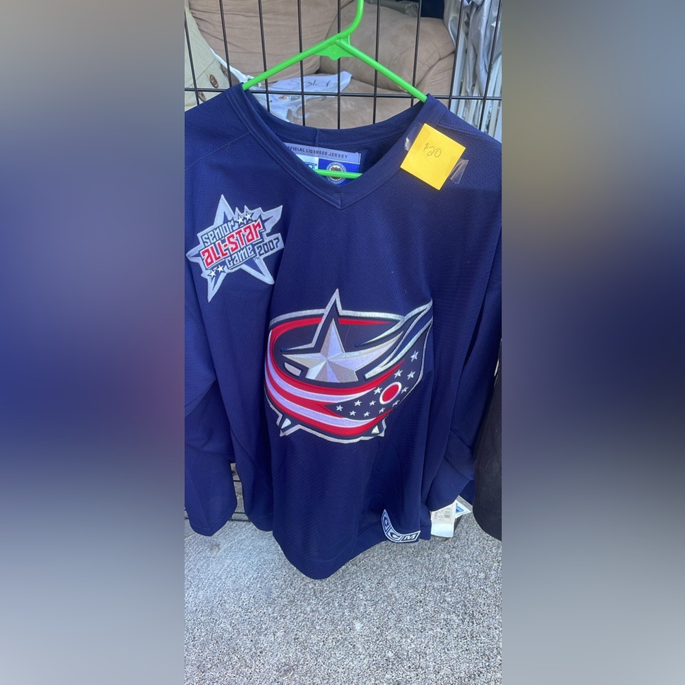 Brand new with tags CBJ jersey size XL